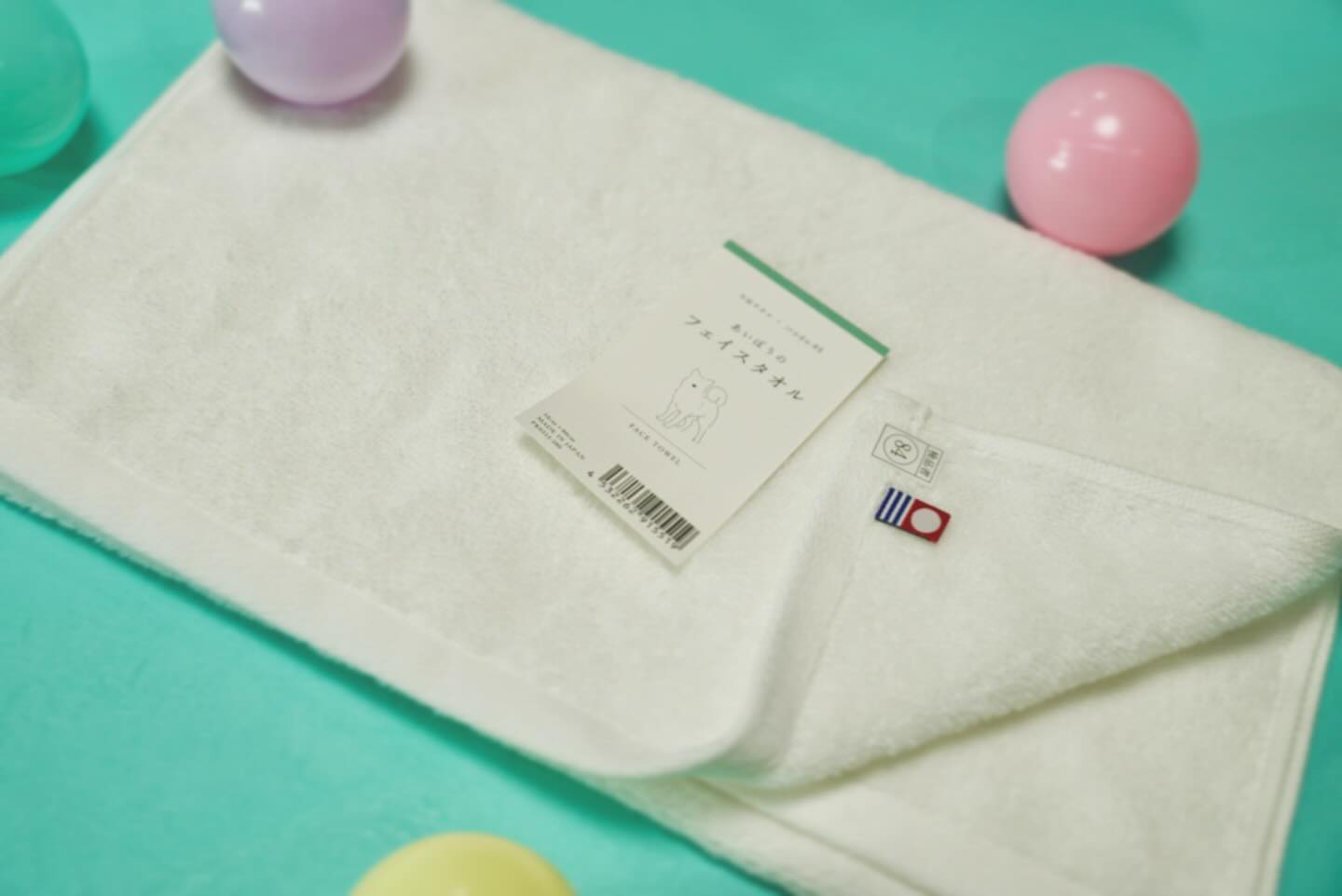 どうも金沢店のホームページを公開した翌日に、富山のお客様からめっちゃLINEが来て、辞めないで〜🥺 この子達の月一の楽しみがと連絡が来て、思わず情報早と口にしていましたが、安心して下さいはい、辞めませんよ笑それはさておき、当店のこだわりの続きだよ前回の発信でもお伝えしていますが、当店はスキンケアにも力を入れているのですが、なんと正真正銘の今治タオルを導入しております🤩(厳しい今治タオルの審査をクリアしてるタグが付いてるよ)ワンちゃんの皮膚は、人間の赤ちゃんのお肌より薄い皮膚をしているので、タオルの素材も大変重要になってきます🤔(もちろんゴシゴシ擦るなんてダメだよ〜)まだまだ、ワンちゃんの皮膚や体の事は分からない事だらけで、日々研究され続けています!今日正しいとされている情報が、明日には変わるかもしれないので、日々アンテナを張って情報のアップデートができるよう心がけております#金沢市#近岡町#金沢トリミング#金沢トリミングサロン#石川県トリミング#トリミングサロン#トリミング#BOKUMO取扱店金沢#bokumo#No無麻酔歯石取り#いぬとの暮らし#もぐもぐトリミング#もぐトリ#シュナウザー大好き#dogsalon #trimming #trimmingsalon #grooming#いぬすたぐらむ#dogstagram